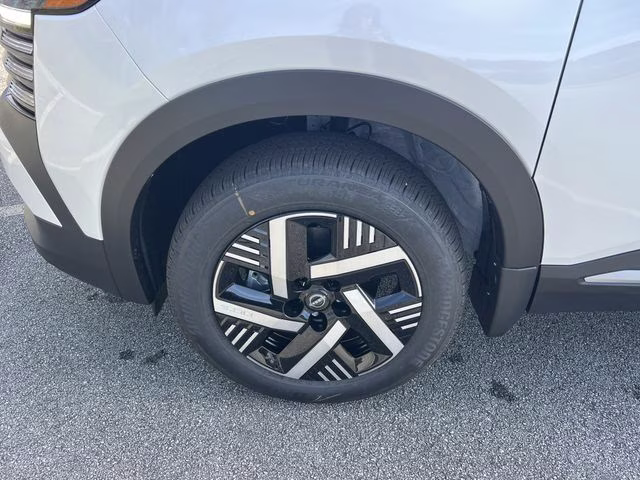 2026 Aspen White/Super Black Nissan Kicks SV FWD SUV