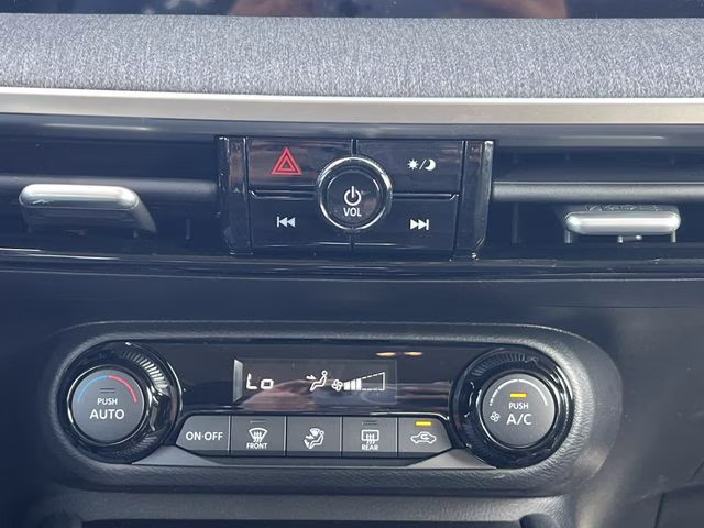 2026 Aspen White/Super Black Nissan Kicks SV FWD SUV