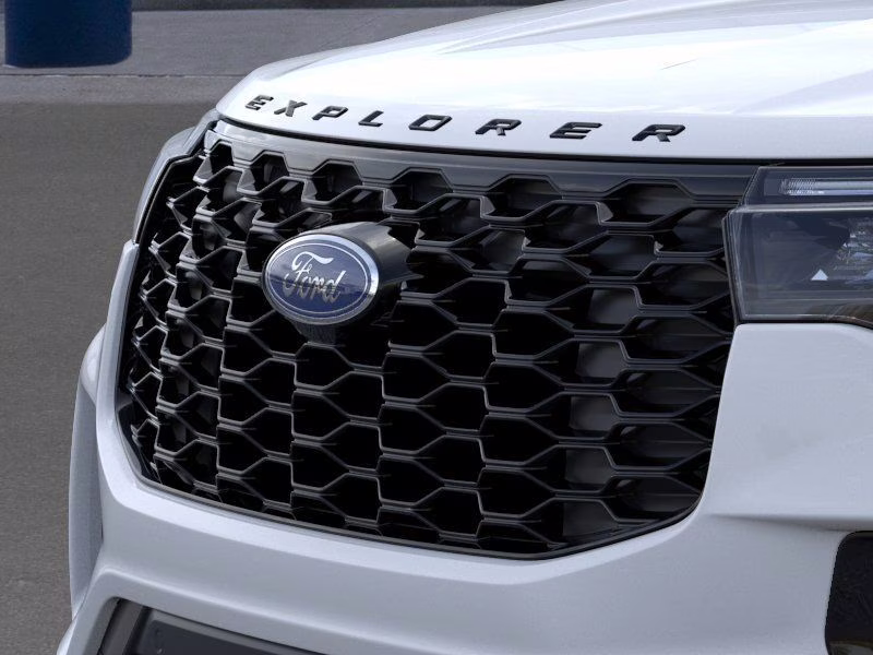 2026 Space White Metallic Ford Explorer ST-Line 4X4 SUV