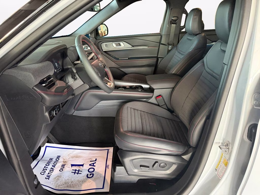 2026 Space White Metallic Ford Explorer ST-Line 4X4 SUV