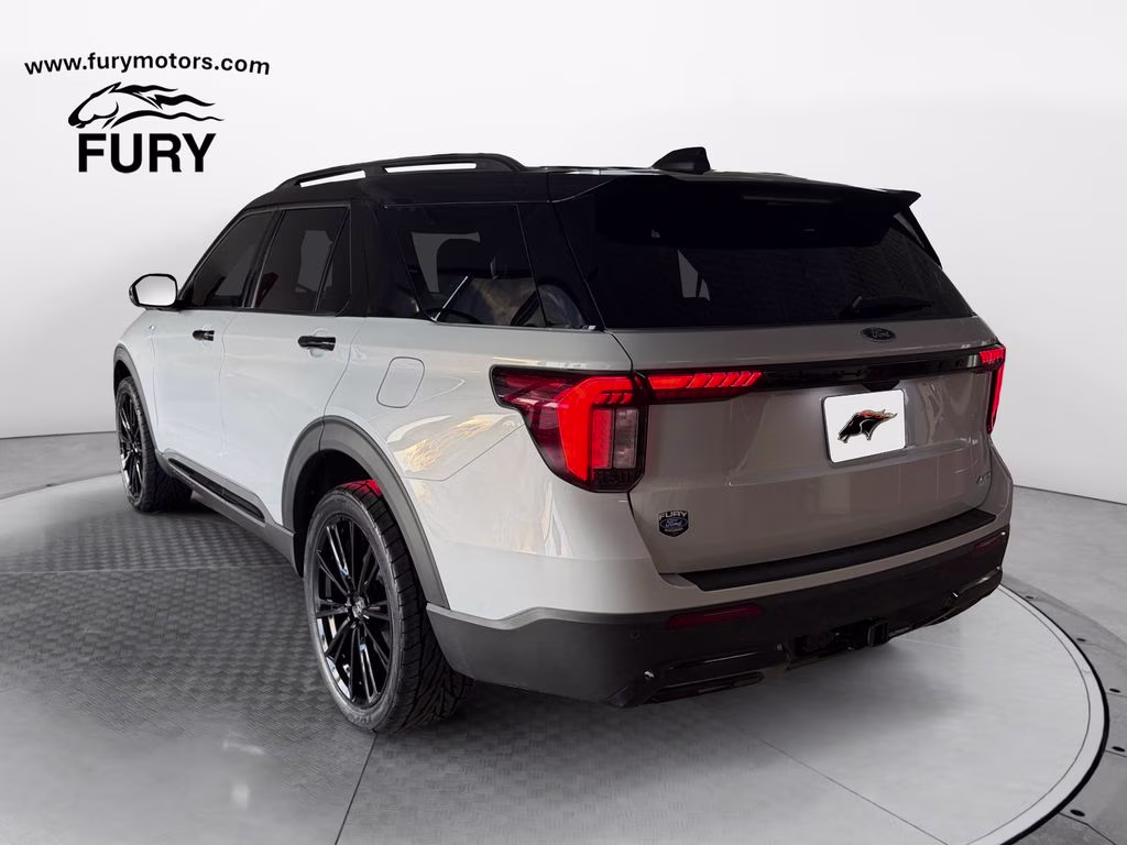 2026 Space White Metallic Ford Explorer ST-Line 4X4 SUV