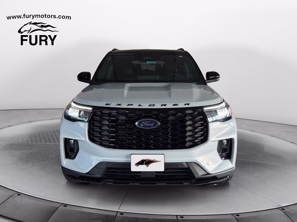 2026 Space White Metallic Ford Explorer ST-Line 4X4 SUV