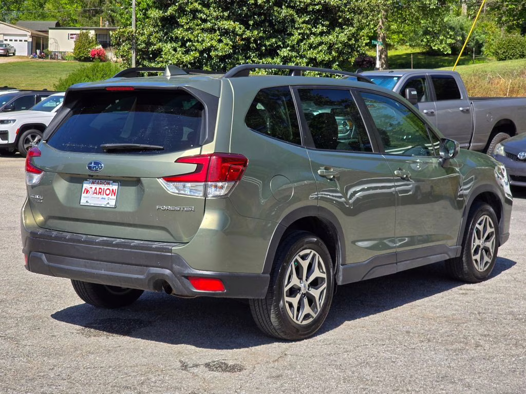 2021 Jasper Green Metallic Subaru Forester Premium AWD SUV
