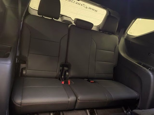 2026 Radiant Red Tintcoat Chevrolet Traverse Z71 AWD SUV