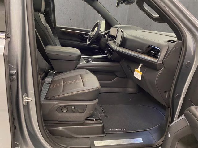 2026 Sterling Gray Metallic Chevrolet Suburban High Country 4X4 SUV