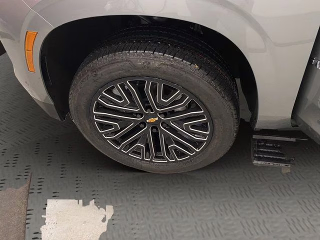 2026 Sterling Gray Metallic Chevrolet Suburban High Country 4X4 SUV