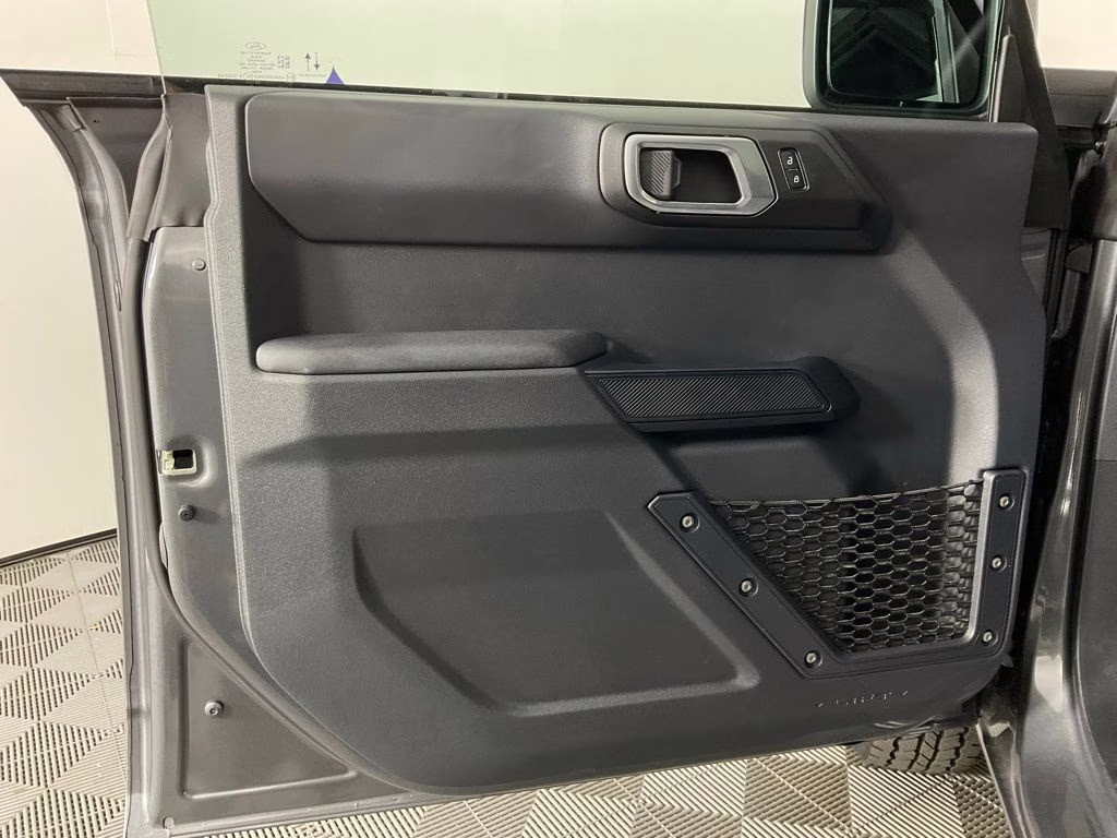 2025 Gray Metallic Ford Bronco Big Bend 4X4 SUV