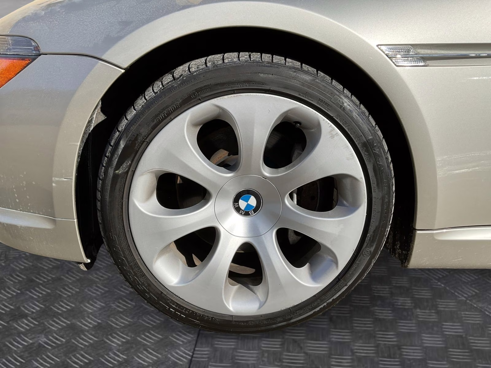 2005 Mineral Silver Metallic BMW 6 Series 645Ci RWD Convertible