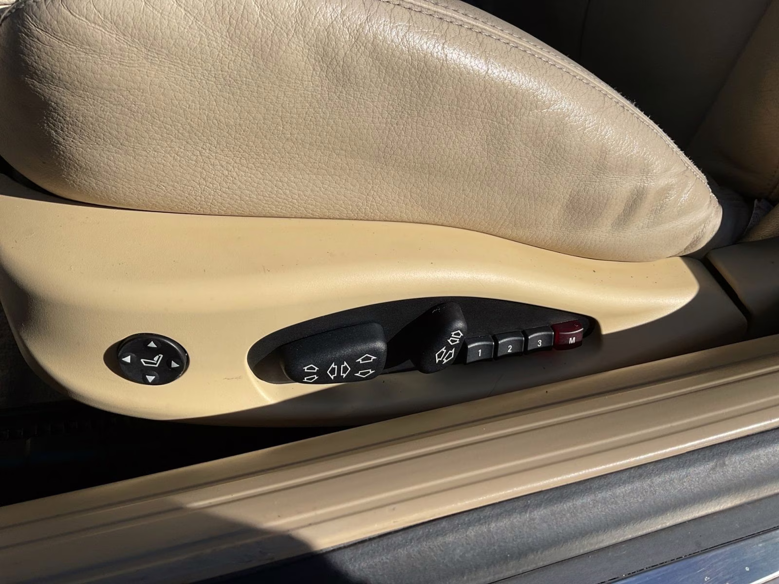 2005 Mineral Silver Metallic BMW 6 Series 645Ci RWD Convertible