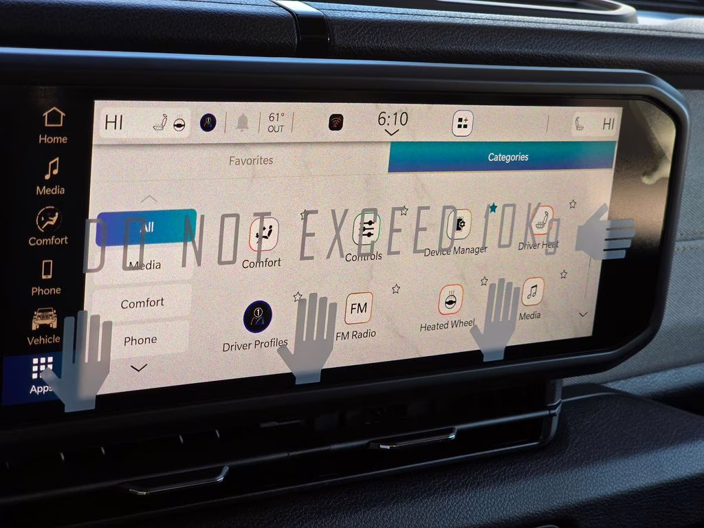 2026 Anvil Clearcoat Jeep Gladiator Sport S 4X4 Truck