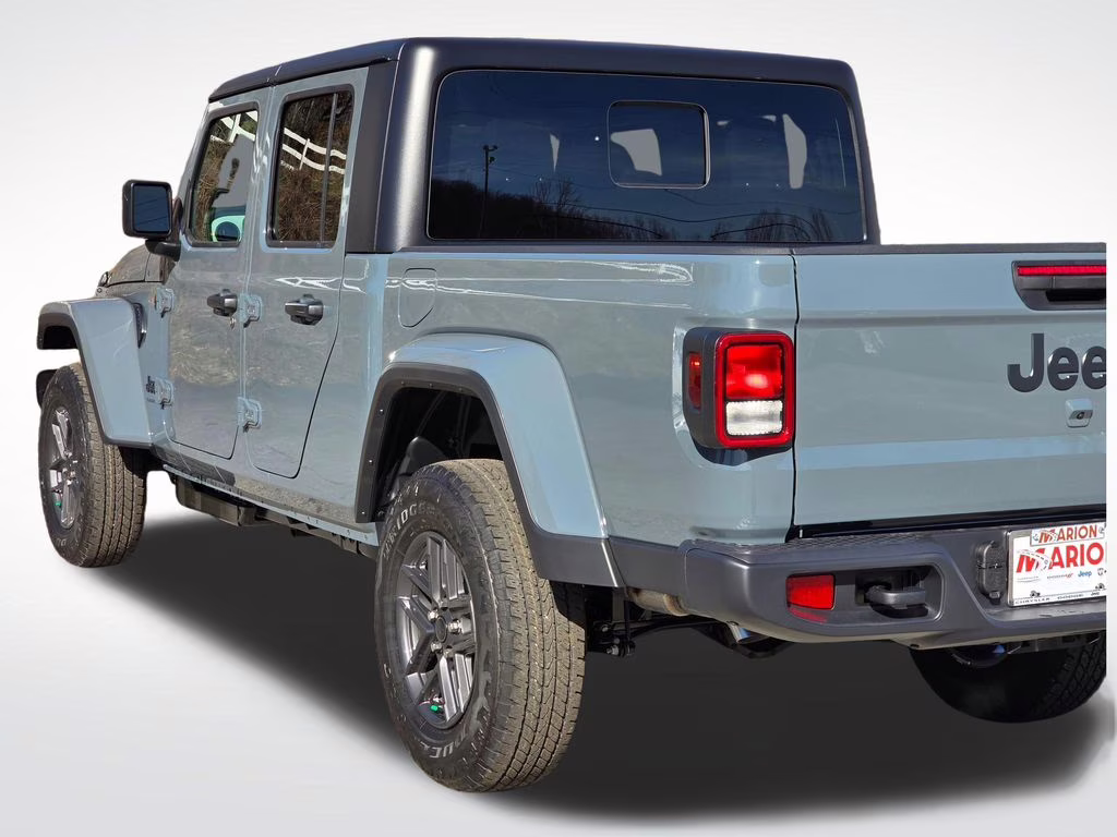 2026 Anvil Clearcoat Jeep Gladiator Sport S 4X4 Truck