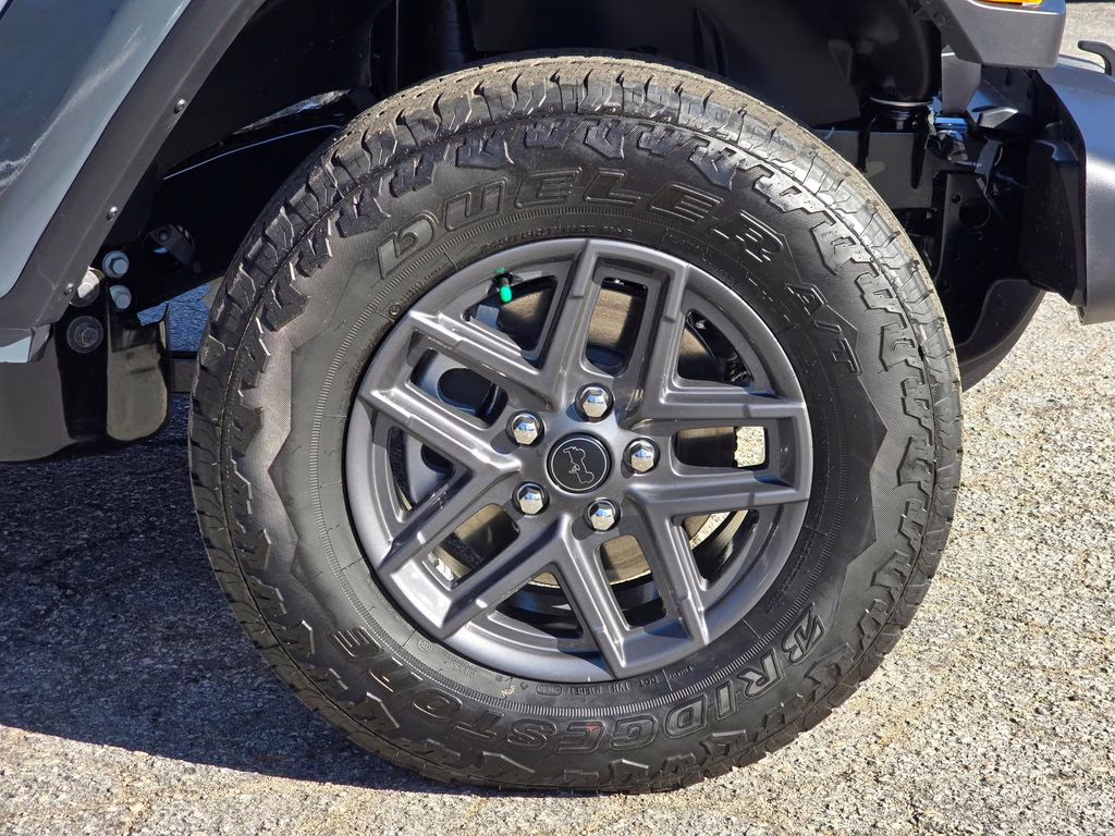 2026 Anvil Clearcoat Jeep Gladiator Sport S 4X4 Truck