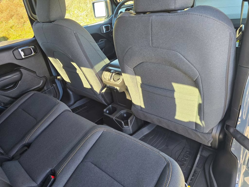 2026 Anvil Clearcoat Jeep Gladiator Sport S 4X4 Truck