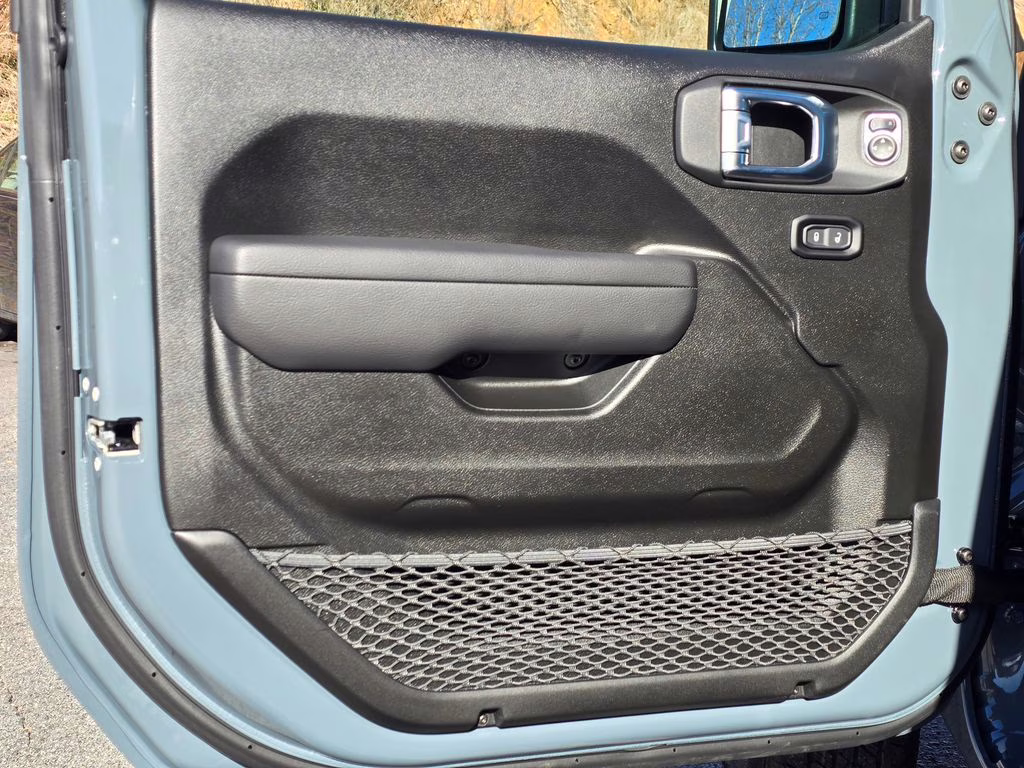 2026 Anvil Clearcoat Jeep Gladiator Sport S 4X4 Truck