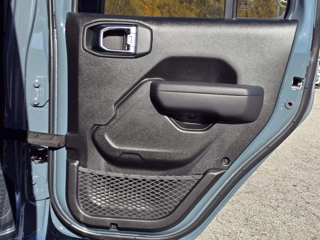 2026 Anvil Clearcoat Jeep Gladiator Sport S 4X4 Truck