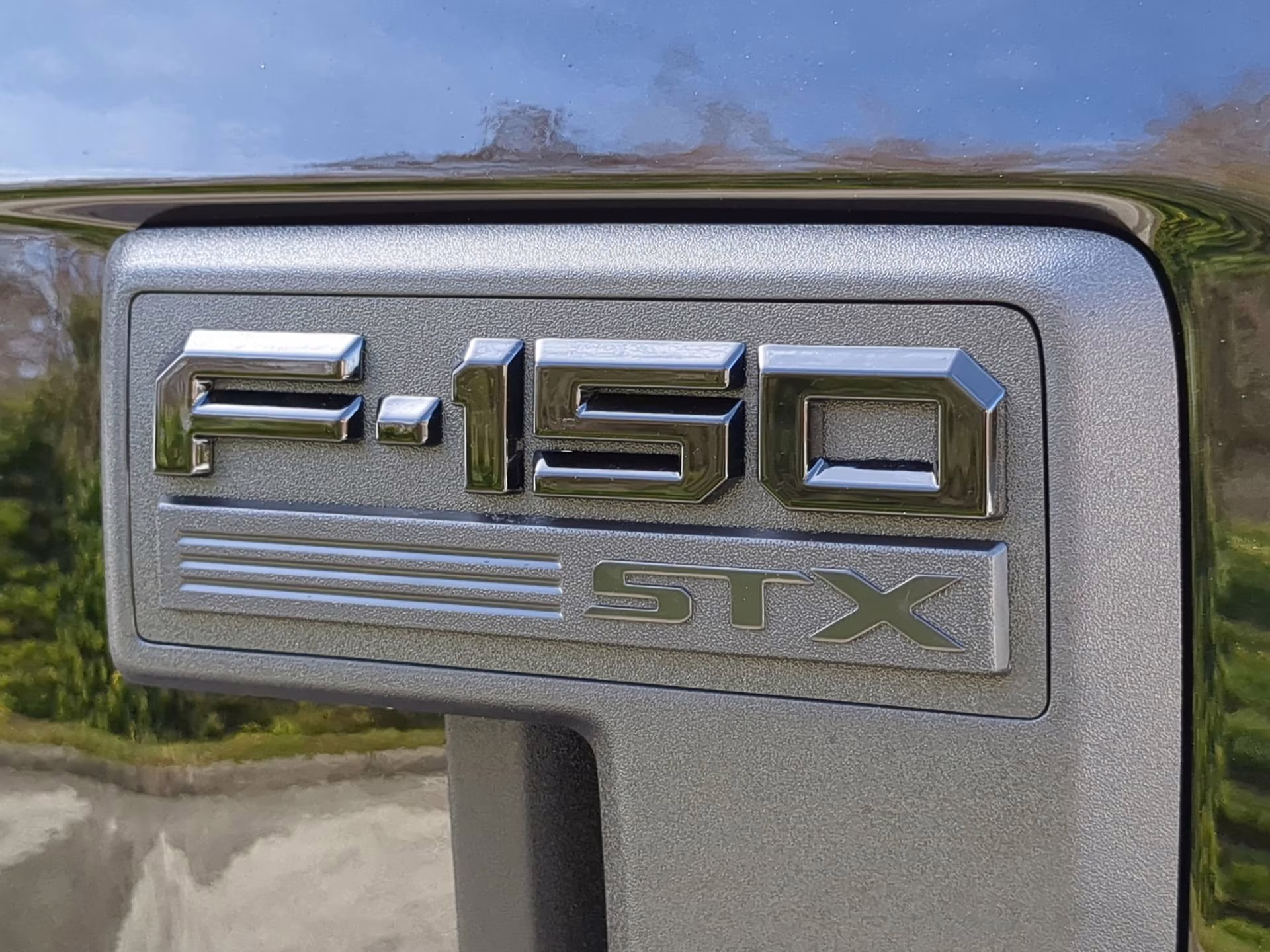 2026 Agate Black Metallic Ford F-150 STX Crew Cab Pickup 4X4 Truck