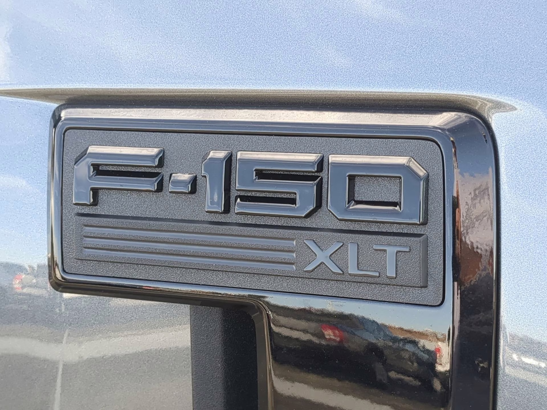 2026 Carbonized Gray Metallic Ford F-150 XLT Crew Cab Pickup 4X4 Truck