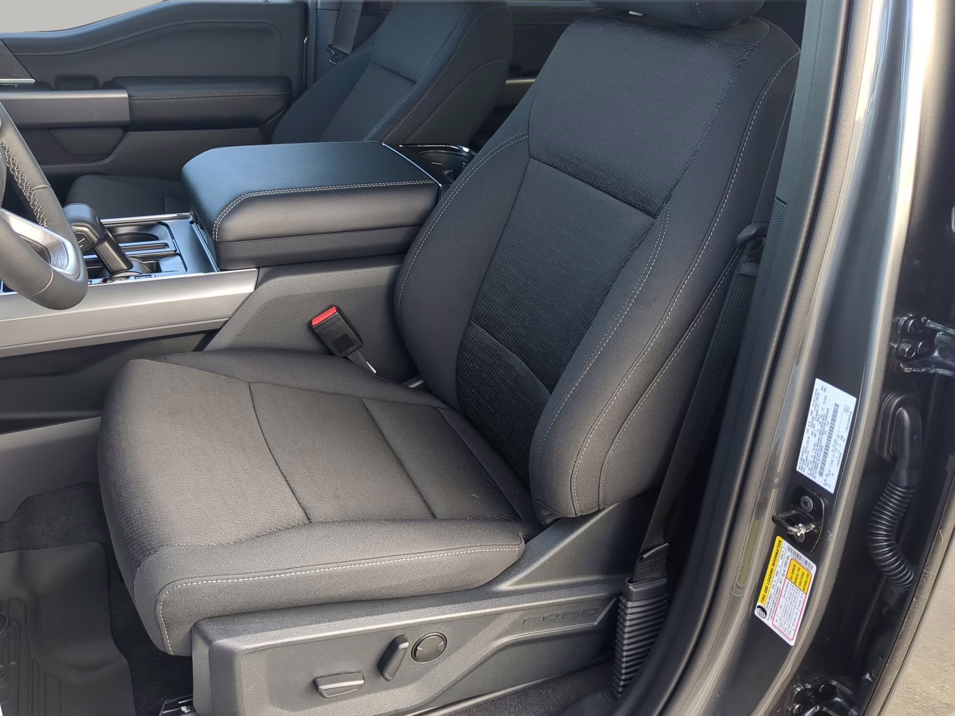 2026 Carbonized Gray Metallic Ford F-150 XLT Crew Cab Pickup 4X4 Truck