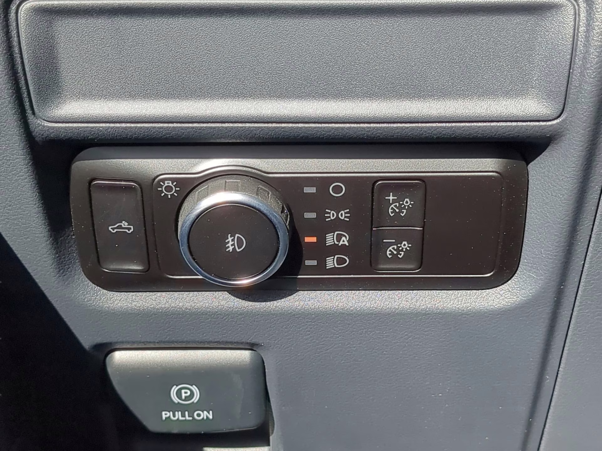 2026 Agate Black Metallic Ford F-150 XL Regular Cab Pickup 4X4 Truck