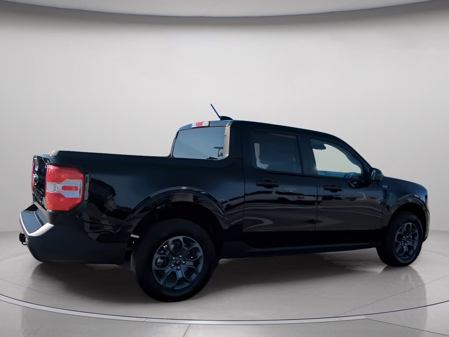 2026 Shadow Black Ford Maverick XLT Crew Cab Pickup FWD Truck