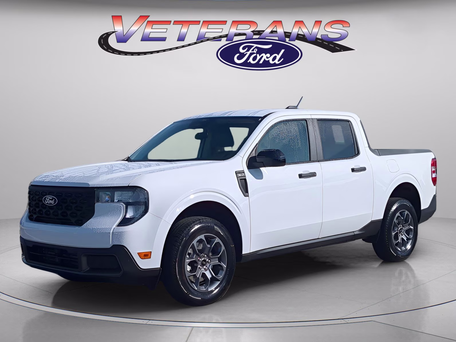2026 Oxford White Ford Maverick XLT Crew Cab Pickup FWD Truck