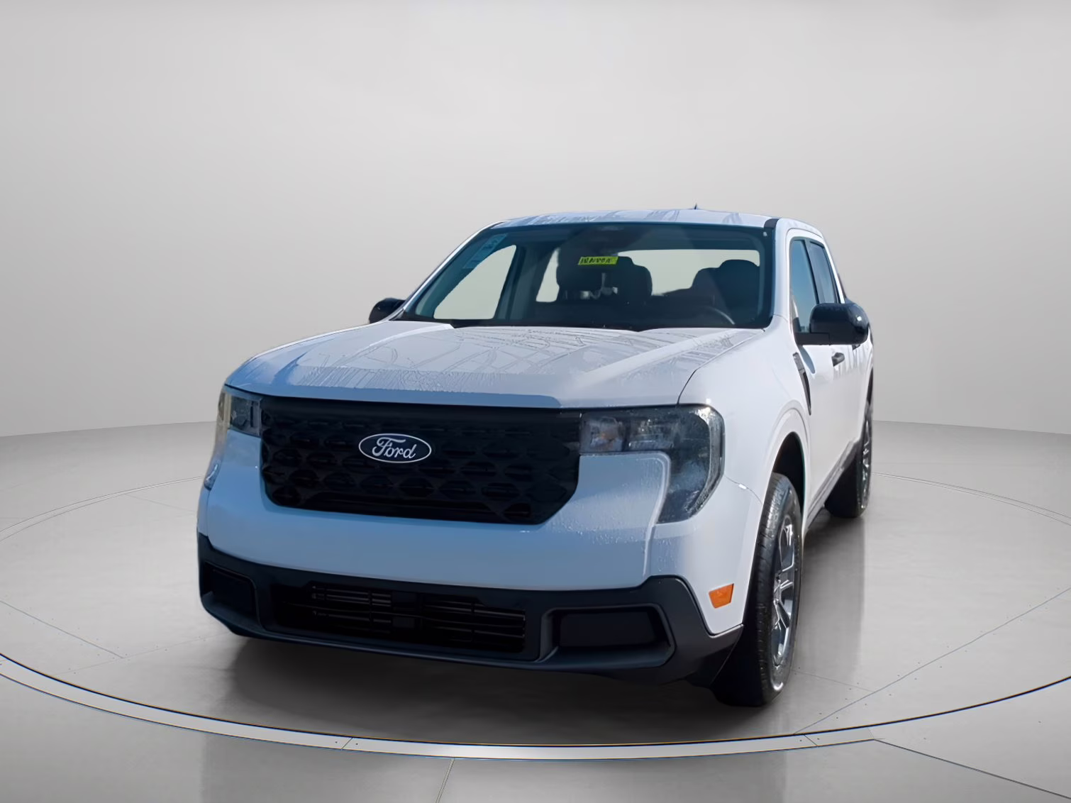 2026 Oxford White Ford Maverick XLT Crew Cab Pickup FWD Truck