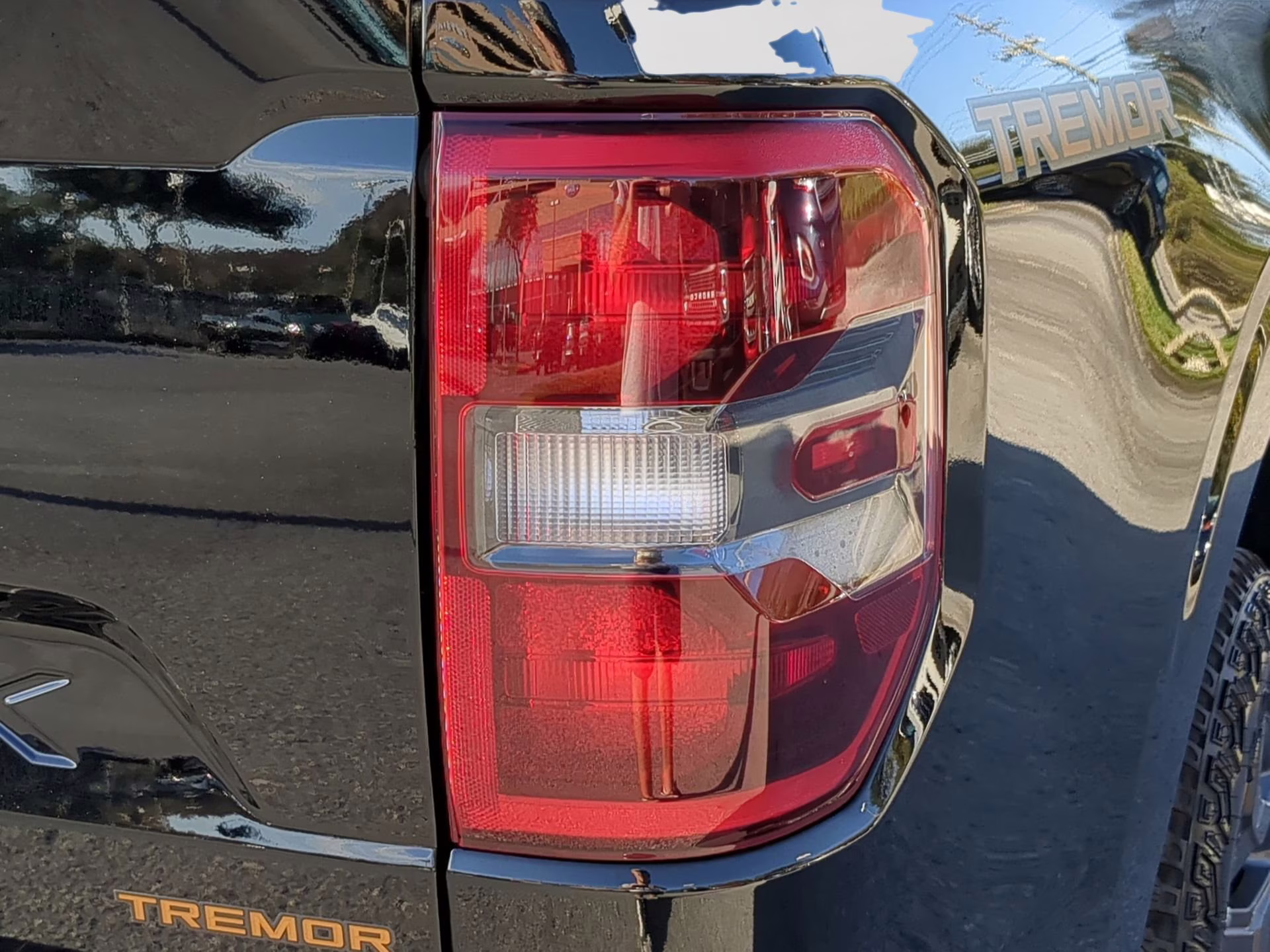 2026 Shadow Black Ford Maverick Tremor Crew Cab Pickup AWD Truck