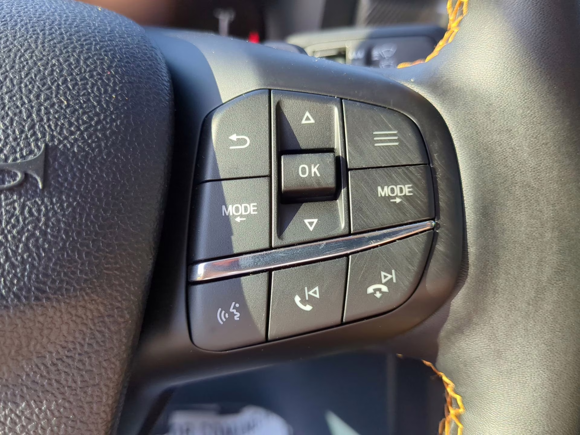 2026 Shadow Black Ford Maverick Tremor Crew Cab Pickup AWD Truck