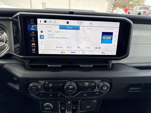 2026 Bright White Clearcoat Jeep Wrangler Sport 4X4 Convertible