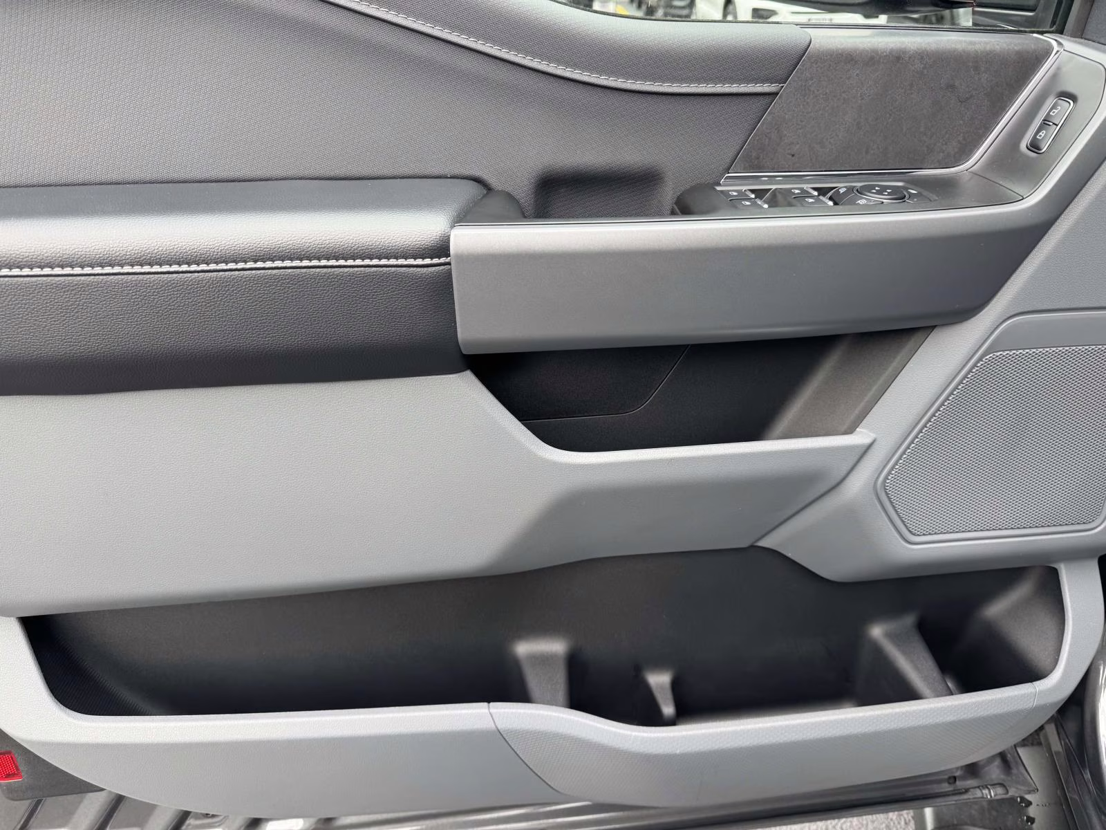 2025 Gray Ford F-150 XLT 4WD SuperCab 6.5' Box 4X4 Truck