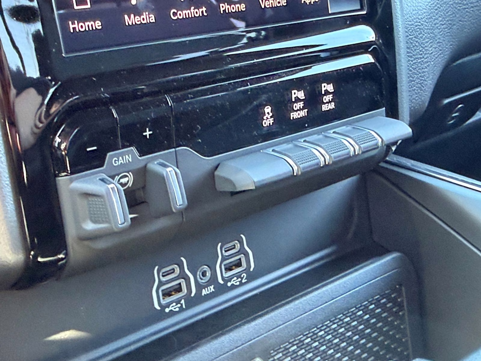 2026 Diamond Black Crystal Pearlcoat Ram 1500 Big Horn/Lone Star 4X4 Truck