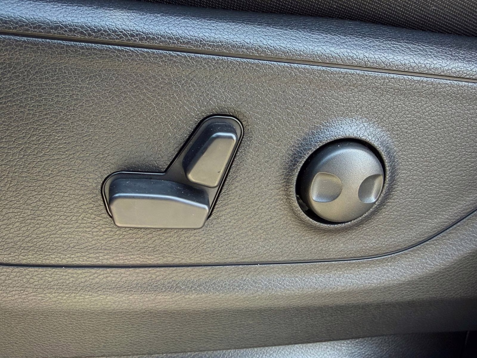 2026 Diamond Black Crystal Pearlcoat Ram 1500 Big Horn/Lone Star 4X4 Truck