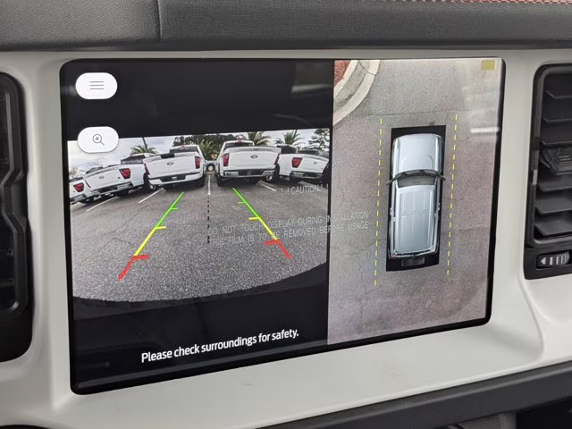 2025 Oxford White Ford Bronco Stroppe Edition 4X4 Convertible