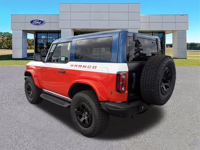 2025 Oxford White Ford Bronco Stroppe Edition 4X4 Convertible