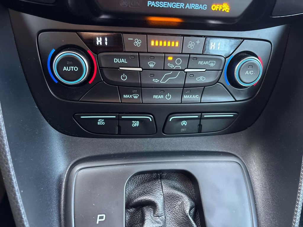 2022 Frozen White Ford Transit Connect XL FWD Crossover