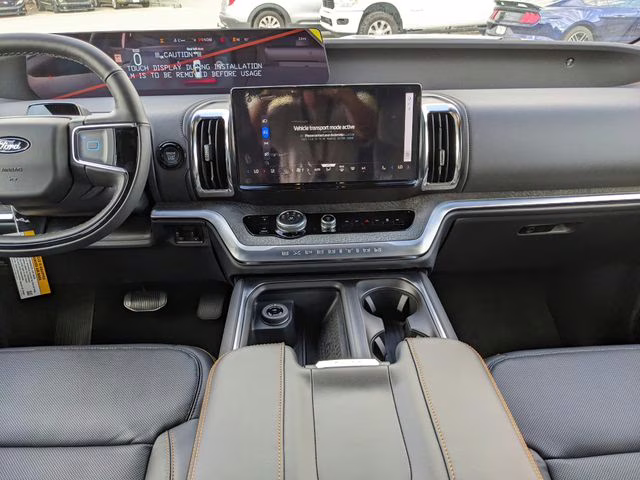 2025 Glacier Gray Metallic TriCoat Ford Expedition Tremor 4X4 SUV