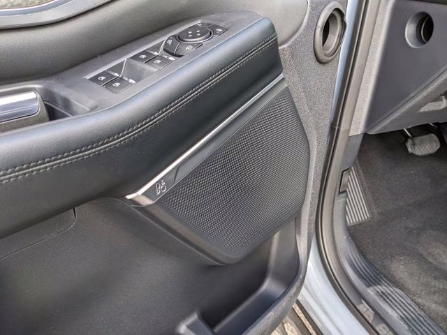 2025 Glacier Gray Metallic TriCoat Ford Expedition Tremor 4X4 SUV