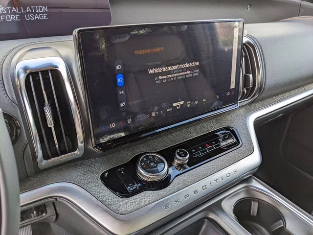 2025 Glacier Gray Metallic TriCoat Ford Expedition Tremor 4X4 SUV