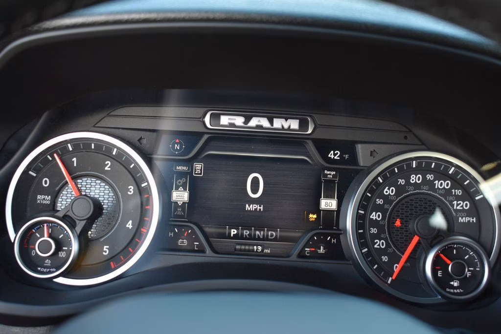 2026 Diamond Black Crystal Pearlcoat Ram 2500 Tradesman 4X4 Truck