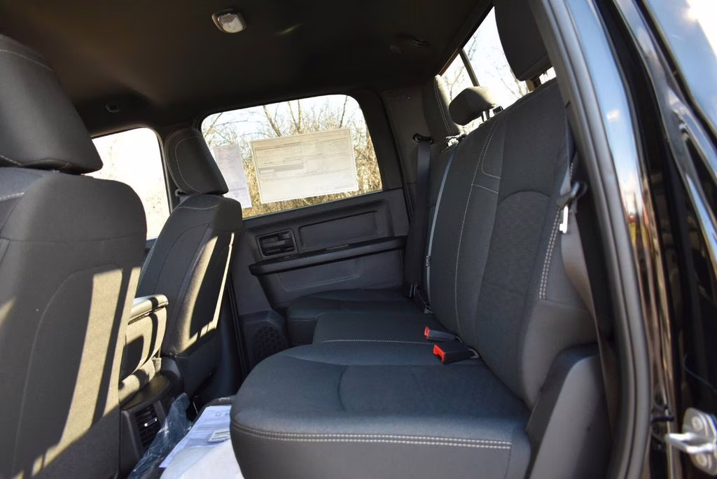 2026 Diamond Black Crystal Pearlcoat Ram 2500 Tradesman 4X4 Truck