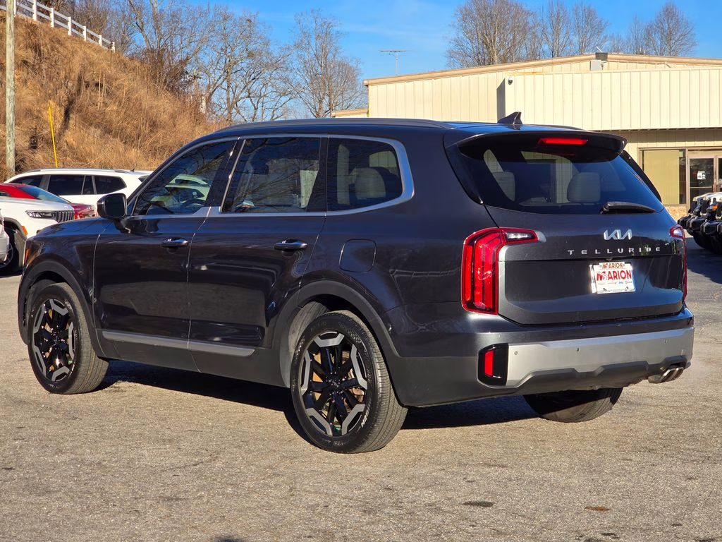 2023 Gravity Gray Kia Telluride S FWD SUV