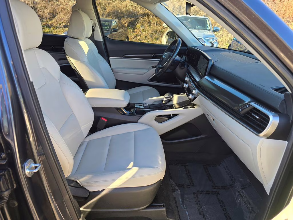 2023 Gravity Gray Kia Telluride S FWD SUV