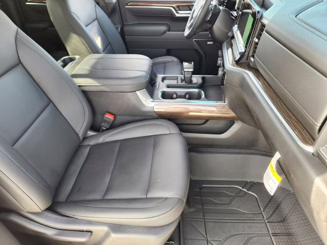 2025 Summit White Chevrolet Silverado 1500 RST 4X4 Truck