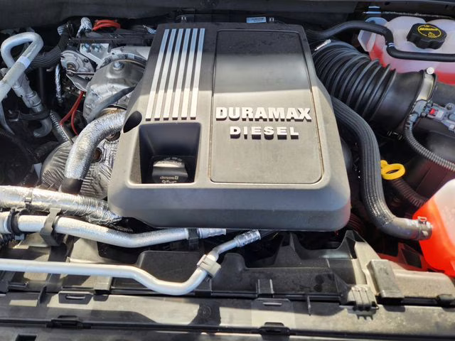 2025 Summit White Chevrolet Silverado 1500 RST 4X4 Truck