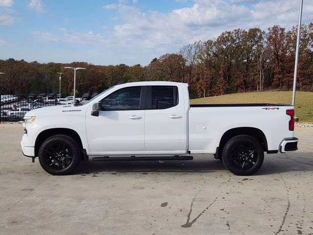 2025 Summit White Chevrolet Silverado 1500 RST 4X4 Truck