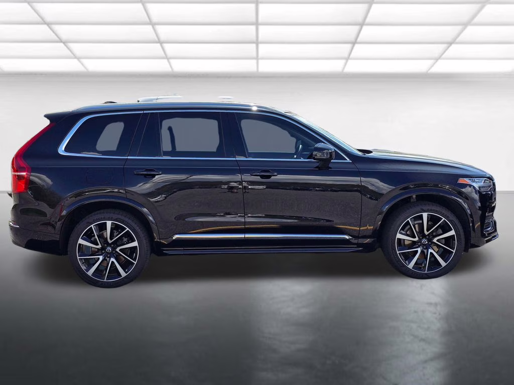 2023 Onyx Black Metallic Volvo XC90 B6 Plus 7-Seater AWD SUV