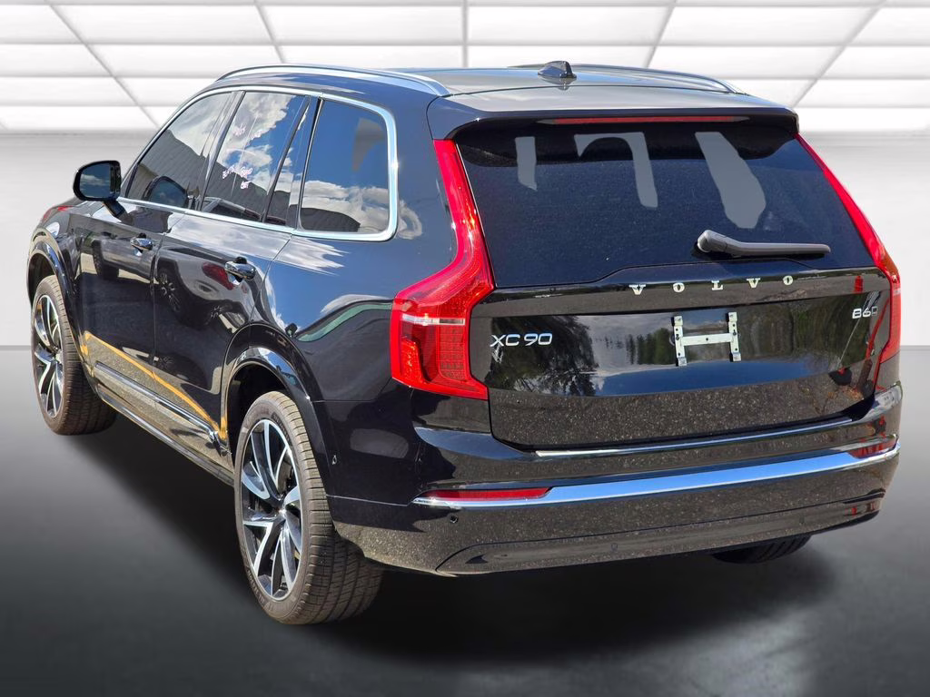 2023 Onyx Black Metallic Volvo XC90 B6 Plus 7-Seater AWD SUV