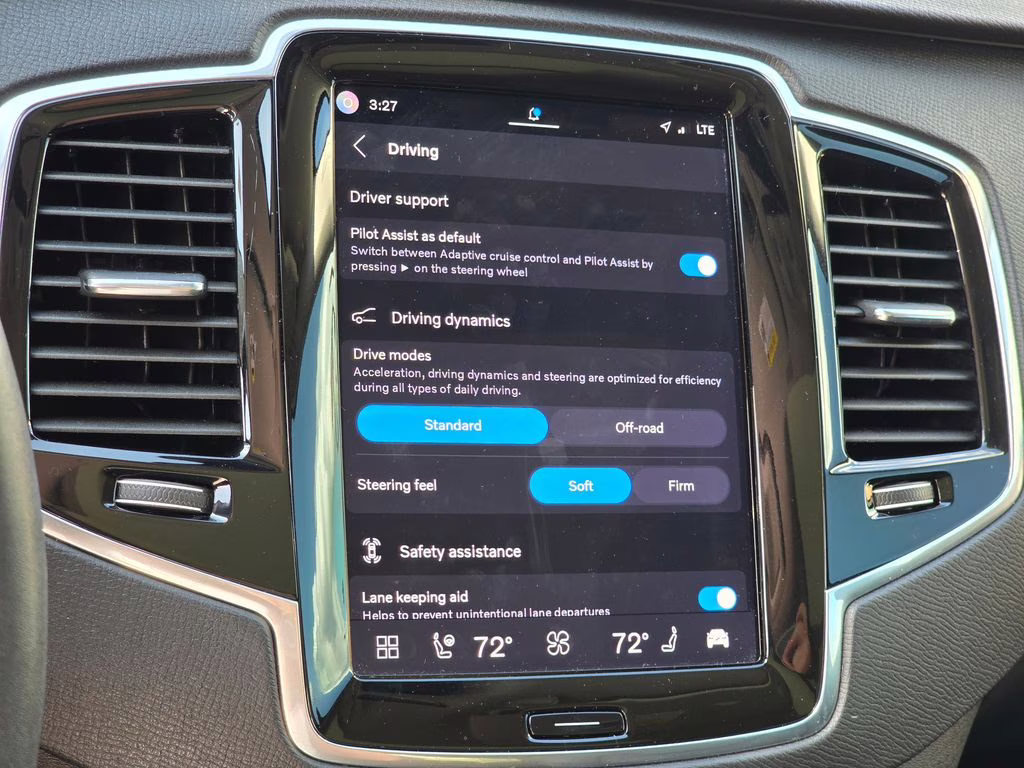 2023 Onyx Black Metallic Volvo XC90 B6 Plus 7-Seater AWD SUV