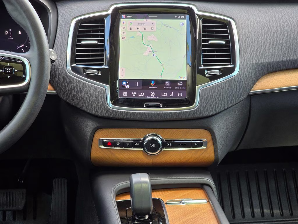 2023 Onyx Black Metallic Volvo XC90 B6 Plus 7-Seater AWD SUV