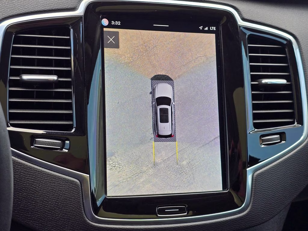 2023 Onyx Black Metallic Volvo XC90 B6 Plus 7-Seater AWD SUV